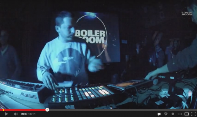 Throwing Snow at Houndstooth x Boiler Room