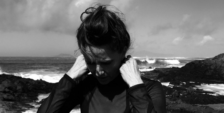Penelope Trappes signs to Houndstooth